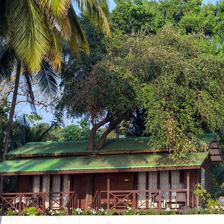 Saffronstays Little Paradise, Murud Εξωτερικό φωτογραφία